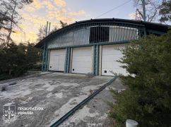 В Харьковской области вместо зоны отдыха возвели капитальные сооружения: государству возвращают 2 га леса