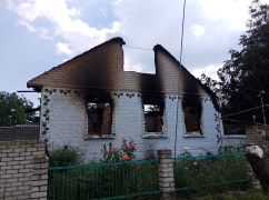 Росіяни трьома FPV-дронами знищили будинок на Харківщині
