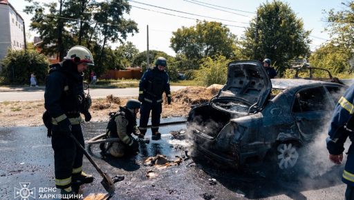 У Харкові після атаки зафіксували три пожежі: кадри з місця