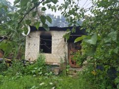 РФ атакувала дронами село на Харківщині: згорів будинок, пошкоджений трактор