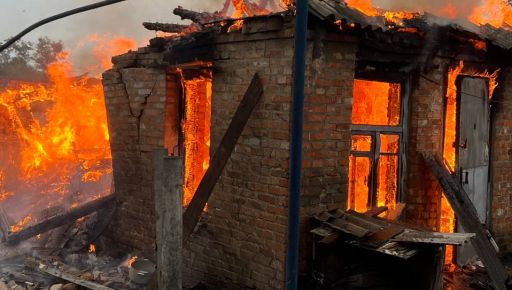 Під Харковом внаслідок удару БПЛА горіло приватне подвір&rsquo;я
