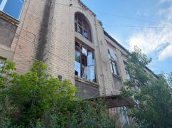 РФ ударила по медучреждению в Изюме: кадры с места