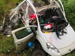 Машину разорвало пополам: появились фото с мест ударов по Харьковщине