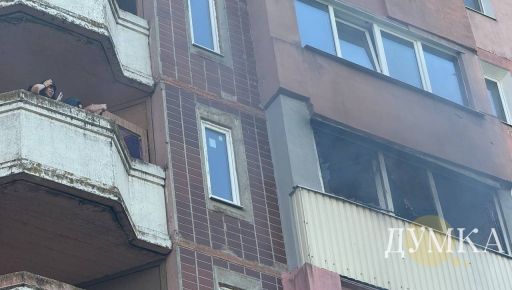 Обстріл квартири в Харкові: у мерії показали, як ліквідували загоряння після удару FPV