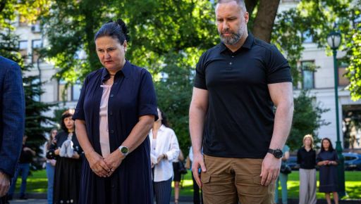 На Харківщині через агресію РФ загинули 115 дітей: пам&rsquo;ять вшанували разом із посолкою ЄС