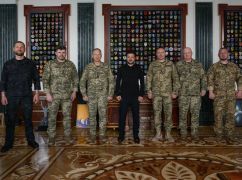 Мы ведем себя так, будто хотим выиграть не войну, а выборы