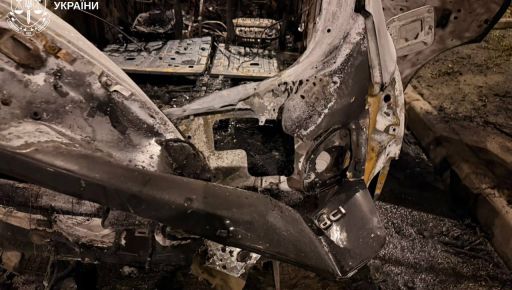 Российский дрон попал в авто в Харькове: двое пострадавших
