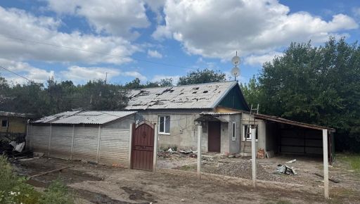 После ракетного удара по Балаклее вспыхнул пожар: кадры с места