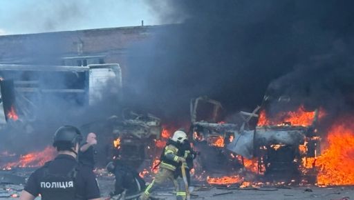 Повреждены дома, АЗС и машины: полиция показала последствия российских ударов по Харьковщине