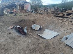 Окупанти завдали авіаудару по Ізюму: троє людей постраждали