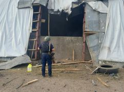 Росіяни обстріляли агропідприємство у Золочеві: кадри з місця
