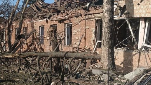 В Близнюках под удар попал водитель грузовика: полиция показала последствия атак в Харьковской области