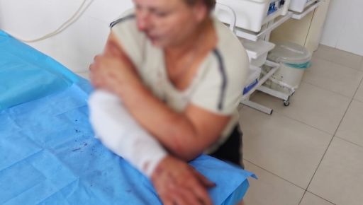 В Харьковской области автомобиль подорвался на российской мине: пострадали два человека