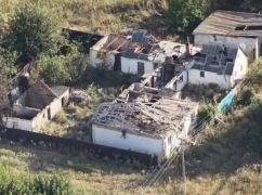 Россияне ударили по селу на Харьковщине: уничтожен жилой дом, вспыхнул пожар