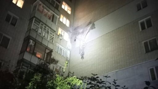 Поліція показала наслідки обстрілів Харківщини: пошкоджені будинки, АЗС та авто 