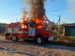 Росіяни повторно вдарили по рятувальниках у Золочеві: пошкоджені три машини ДСНС