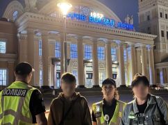 На Харьковщине юный зацепер устроил опасную поездку на поезде: его остановила полиция