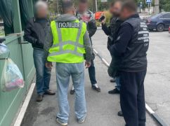 На Харьковщине мужчину за вид на временное проживание просил $3000 &ndash; полиция