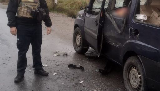 Пошкоджені будинки та авто: поліція показала наслідки атак на Харківщині