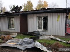 Росіяни вдарили по лікарні в передмісті Харкова: наслідки