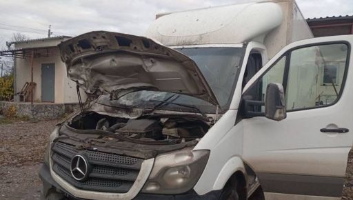 Россияне снова атаковали дроном автомобиль на Харьковщине