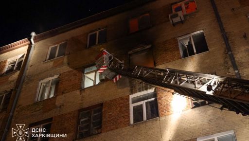 Пожежа в Харкові: патрульні показали, як рятували жінок із задимленого будинку