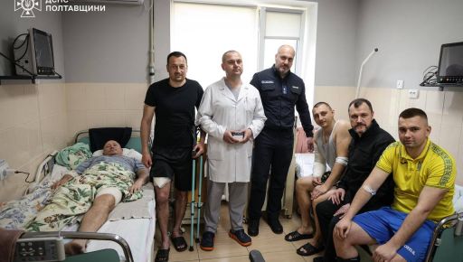 Клименко нагородив рятувальника з футбольного клубу Харківщини, який потрапив під повторний удар РФ на Полтавщині