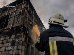 У Харкові горіла шестиповерхова офісна будівля: постраждав чоловік