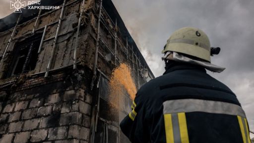 В Харькове горело шестиэтажное офисное здание: пострадал мужчина