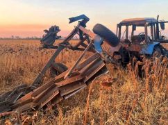 В Харьковской области в поле подорвался трактор: что известно