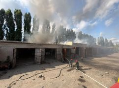 На Изюмщине за сутки повреждены склады и около 15 домов