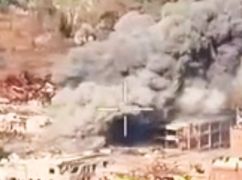У Вовчанську підсмажили лігво російських штурмовиків: кадри бомбардування