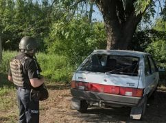 На Харківщині російський FPV-дрон вдарив по Золочеву: пошкоджено легкову машину