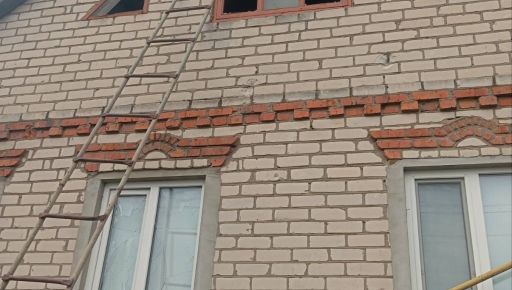 В Харьковской области российская взрывчатка убила собаку: владелец получил обломочные ранения