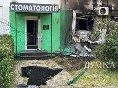 Росіяни пошкодили стоматкабінет в Індустріальному районі Харкова: кадри зсередини