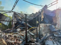 Спасатели показали дом, где россияне убили мать и травмировали ее сына в Харьковской области