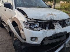 На Харківщині дрон РФ атакував машину на території підприємства: кадри з місця