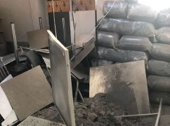 Російська "Молнія" пошкодила Будинок культури на Харківщині: кадри руйнувань