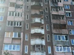 У Харкові російський дрон влучив ще в одну багатоповерхівку: постраждали троє людей