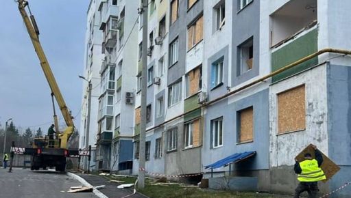 У Харкові ліквідовують наслідки російських обстрілів: пошкоджено щонайменше 28 будівель