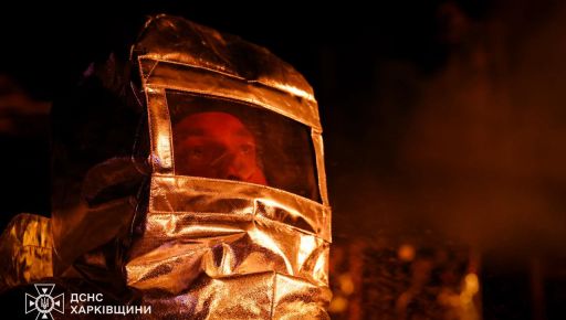 Российский дрон ударил по предприятию в Харьковской области: кадры пожара