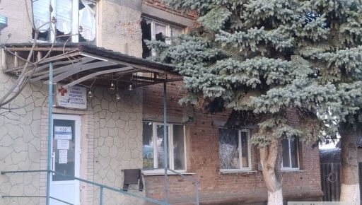 Росіяни вдарили дроном по амбулаторії на Харківщині: кадри з місця