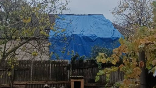 Росіяни атакували "Молнією" село на Харківщині: пошкоджені житлові будинки