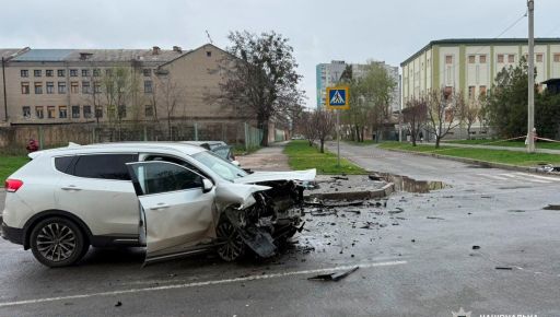 Вылетел на встречную полосу: в Харькове полиция ищет свидетелей смертельного ДТП