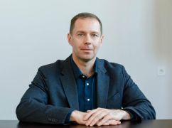 Заместитель начальника Харьковской ОВА получил от жены в подарок 15 млн грн