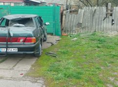 Російська армія понівечила дроном ВАЗ на Харківщині: кадри з місця
