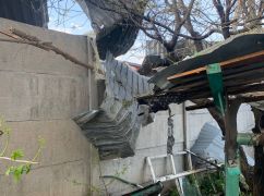 РФ вдарила по Золочеву на Харківщині: пошкоджено будинок та склади