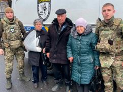 В Харьковской области эвакуировали трех пожилых людей из-под обстрелов в Купянском районе