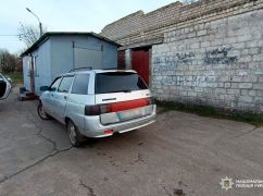 Викрав та кинув біля цвинтаря: на Харківщині затримали автокрадія