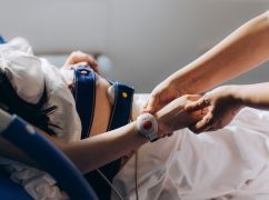 Пологи у "швидкій" на Харківщині: медики розповіли, чому породіллі пощастило